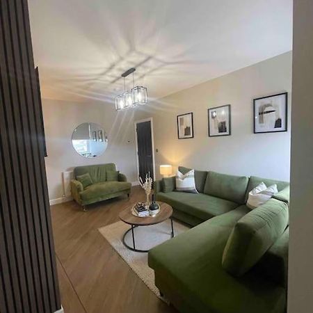 Churchview Apartments Сийхам Екстериор снимка