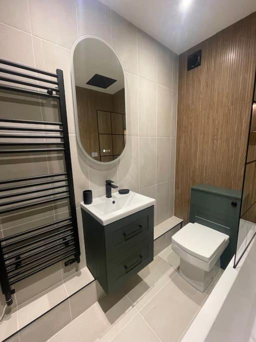 Churchview Apartments Сийхам Екстериор снимка