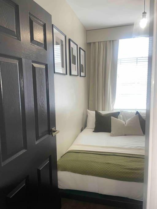 Churchview Apartments Сийхам Екстериор снимка